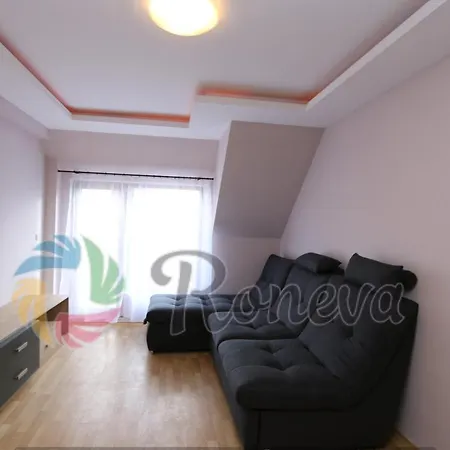 Roneva 3-bedroom Penthouse With Huge Terrace Lägenhet *